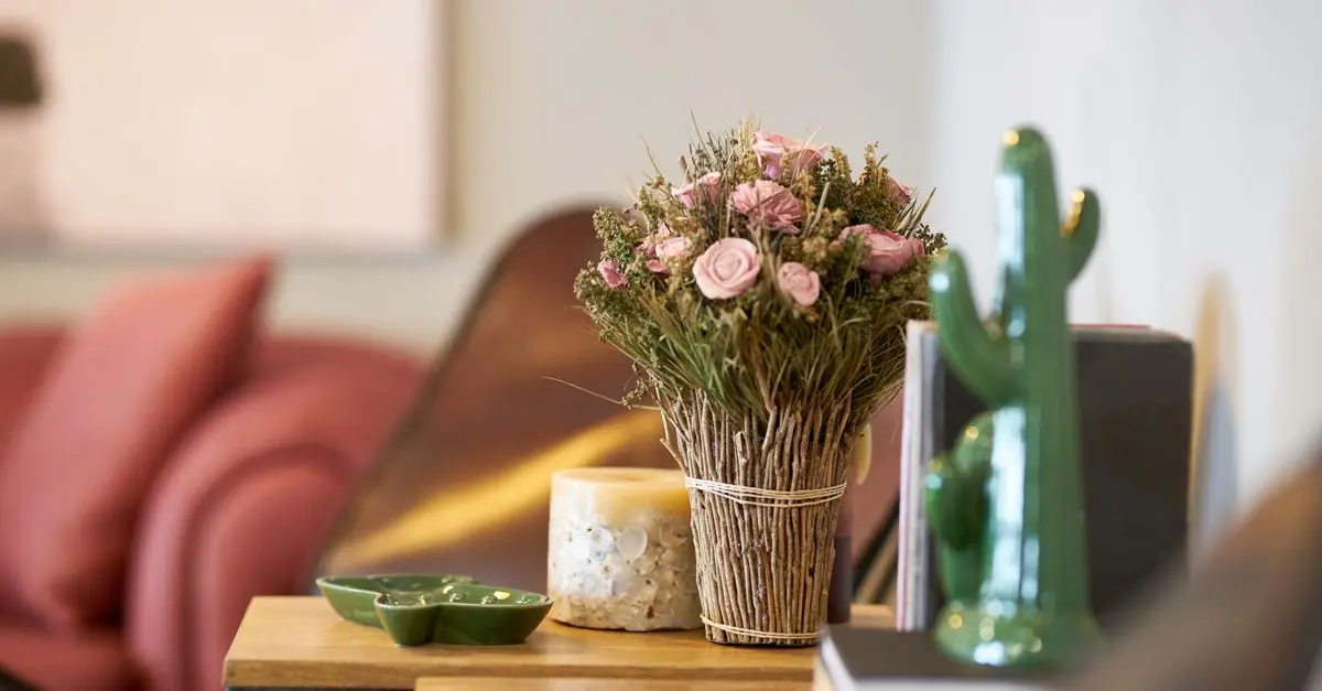 How to Choose the Right Accessories for Your Home Decor