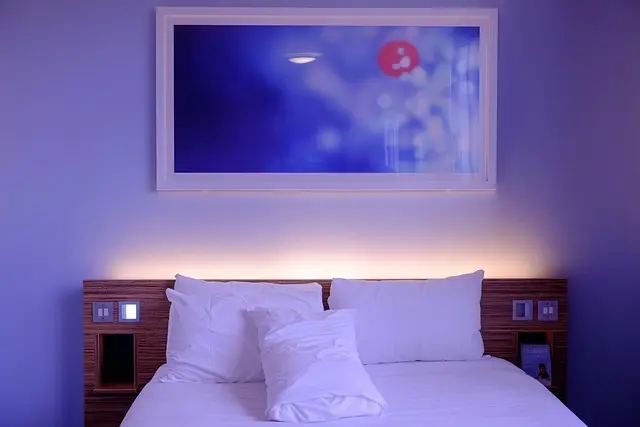 How to Create a Cozy Bedroom Retreat with Trendy Decor