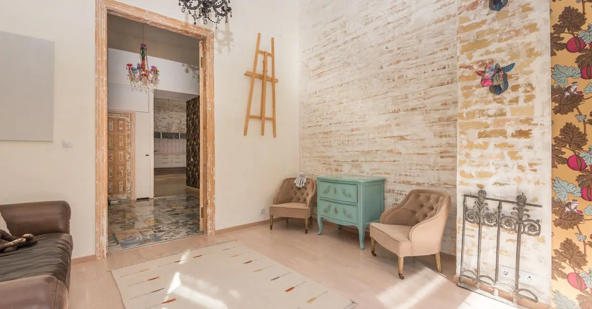 How to Find the Perfect Balance in Eclectic Home Decor