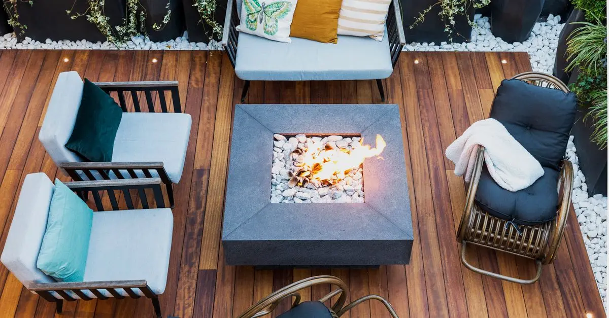 How to Create a Cozy and Inviting Outdoor Space
