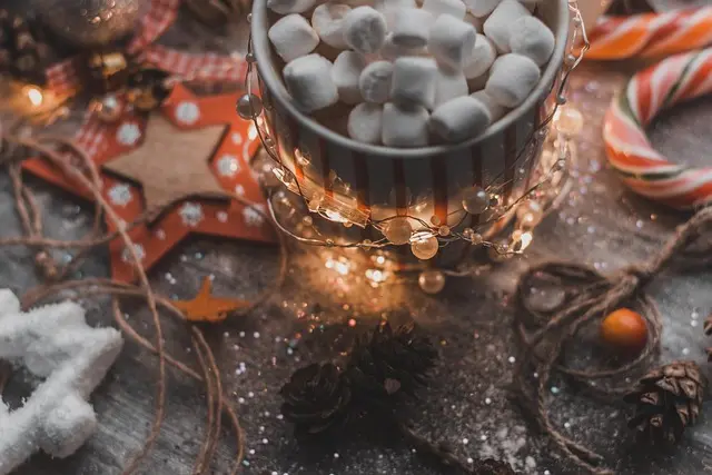 How to Create a Cozy Atmosphere with Textures in Decor