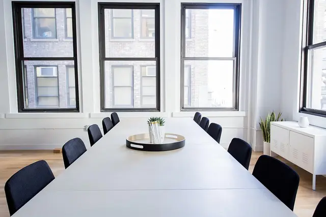 10 Essential Tips for Embracing Maximum Natural Light in Your Home Decor